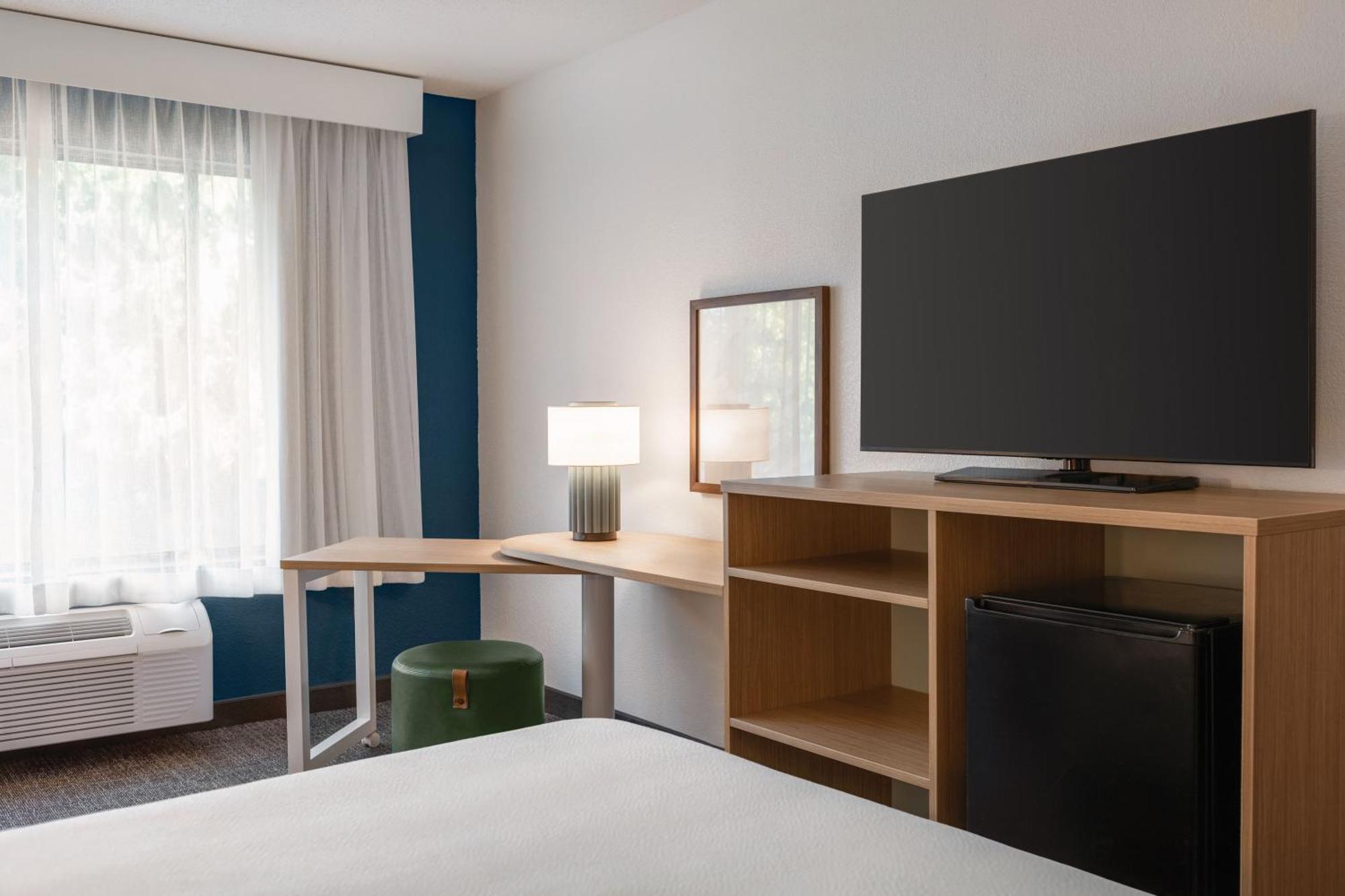 Spark By Hilton Mystic Groton Exteriör bild
